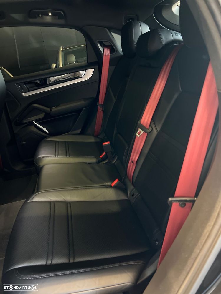 Porsche Cayenne Coupé E-Hybrid - 45