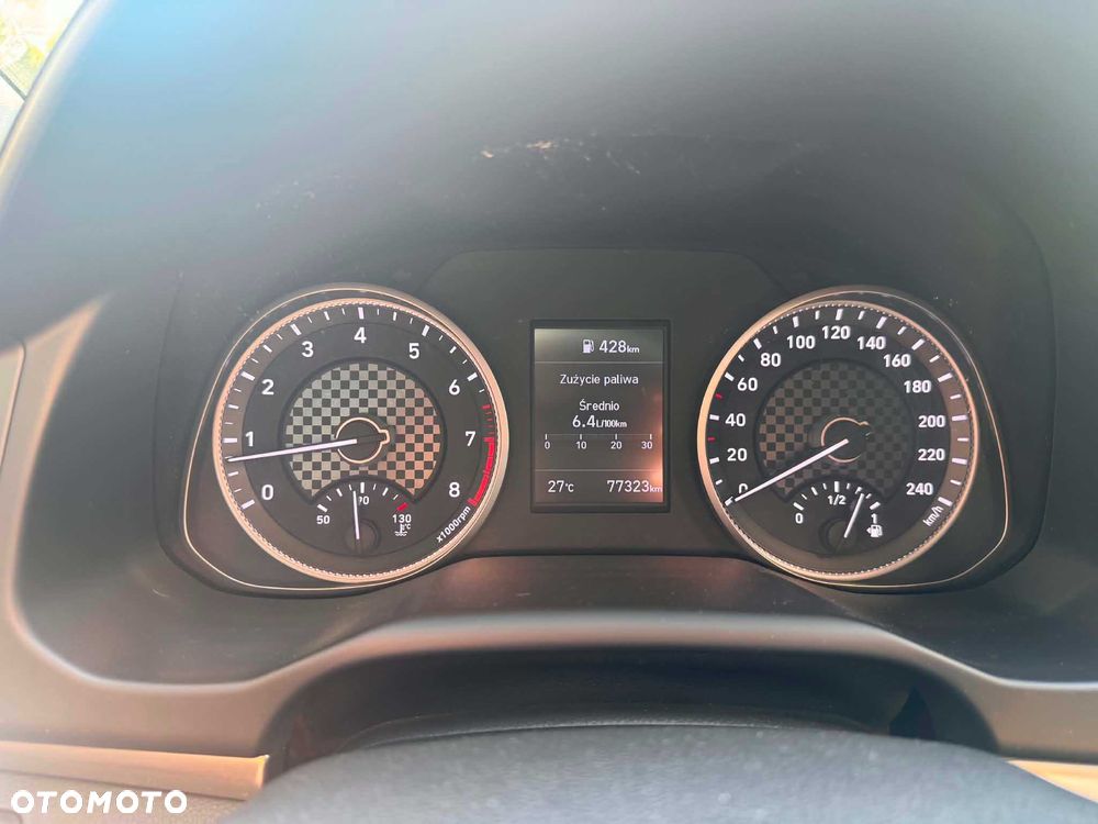 Hyundai Elantra - 8