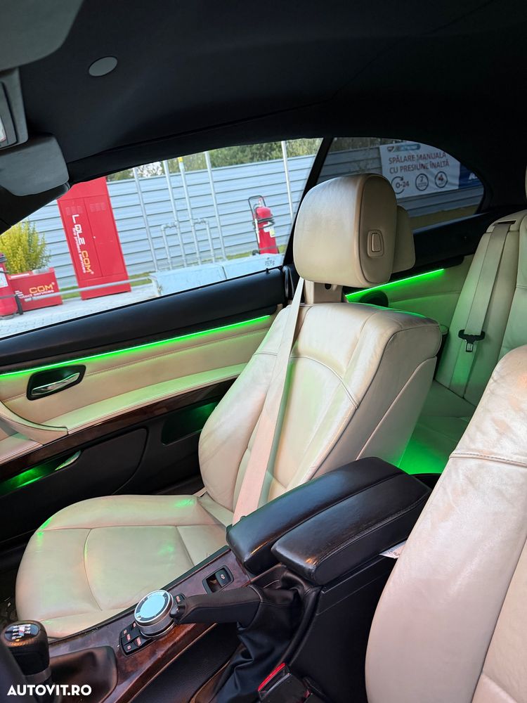 BMW Seria 3 320d - 10