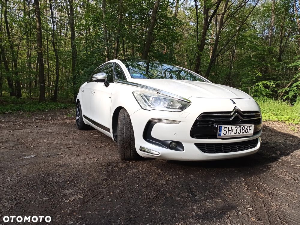Citroën DS5 HDi 165 SportChic - 1