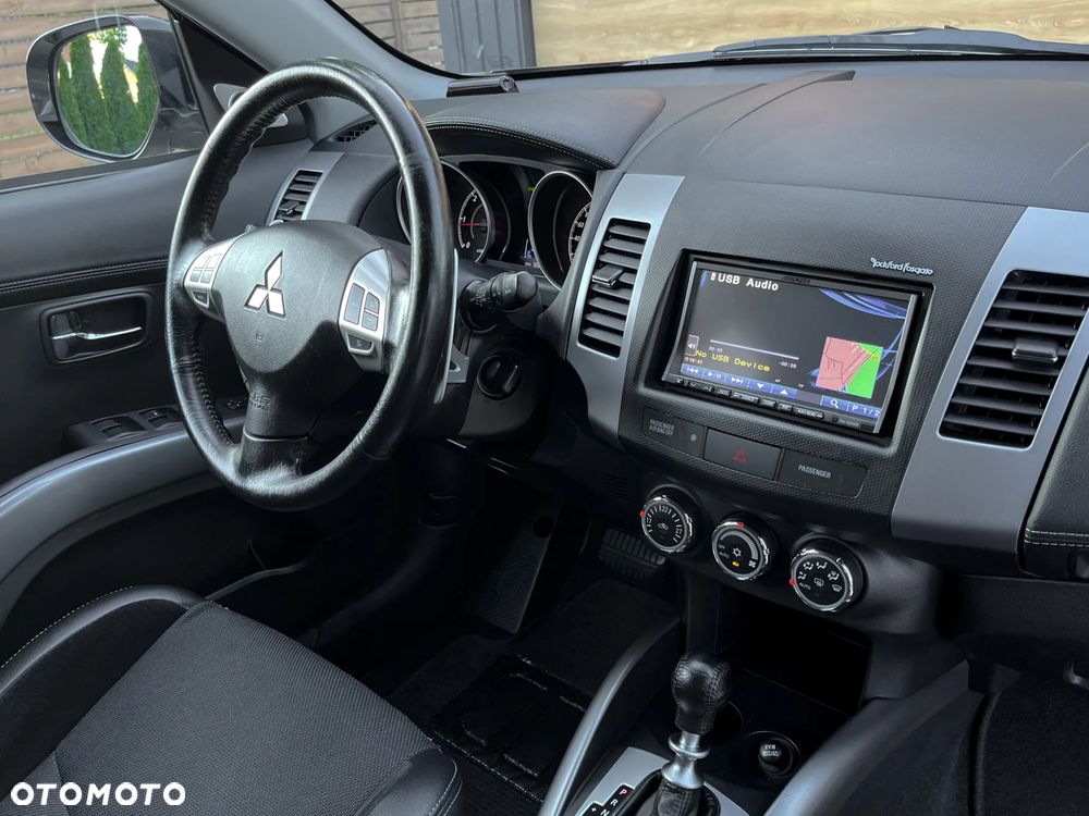 Mitsubishi Outlander 2.2 DID Intense + EU5 TC-SST - 32
