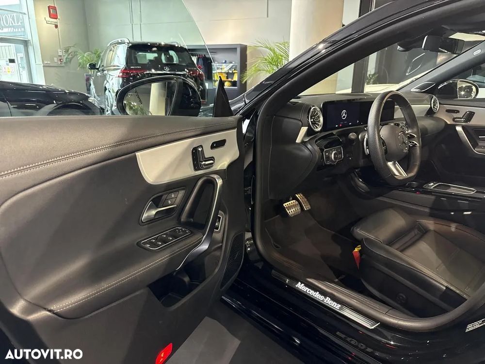 Mercedes-Benz CLA 220 4MATIC Coupe - 16