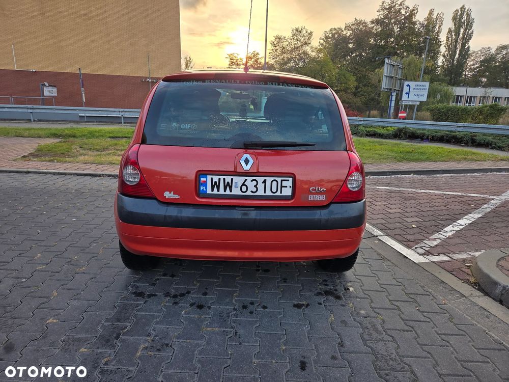 Renault Clio 2004 photo 4