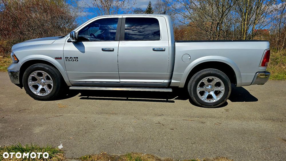 RAM 1500 Crew Cab Laramie - 2