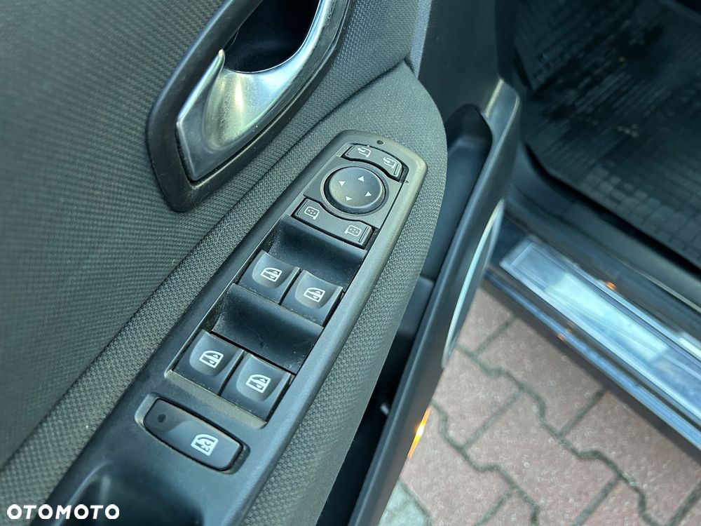 Renault Scenic 2.0 16V 140 CVT Dynamique - 33