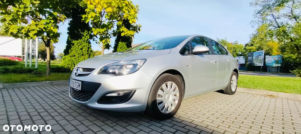 Opel Astra IV 1.6 Cosmo - 23