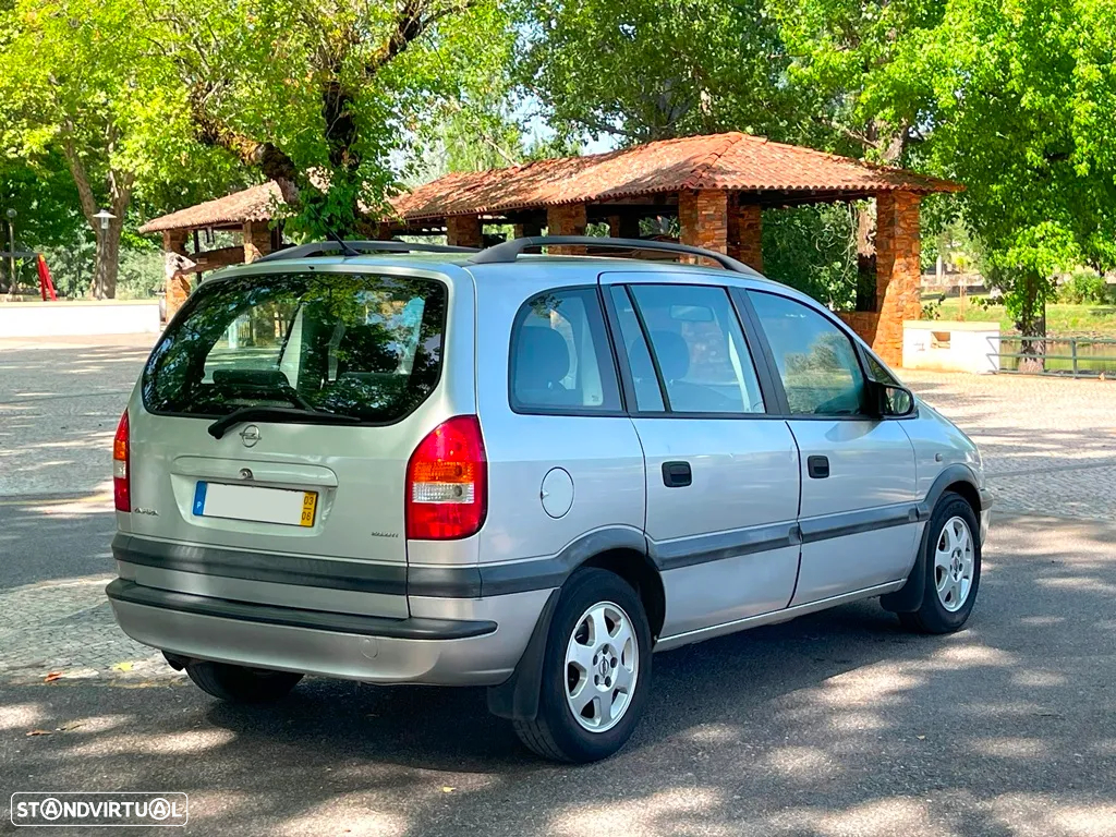 Opel Zafira 2.0 DTi Elegance - 2