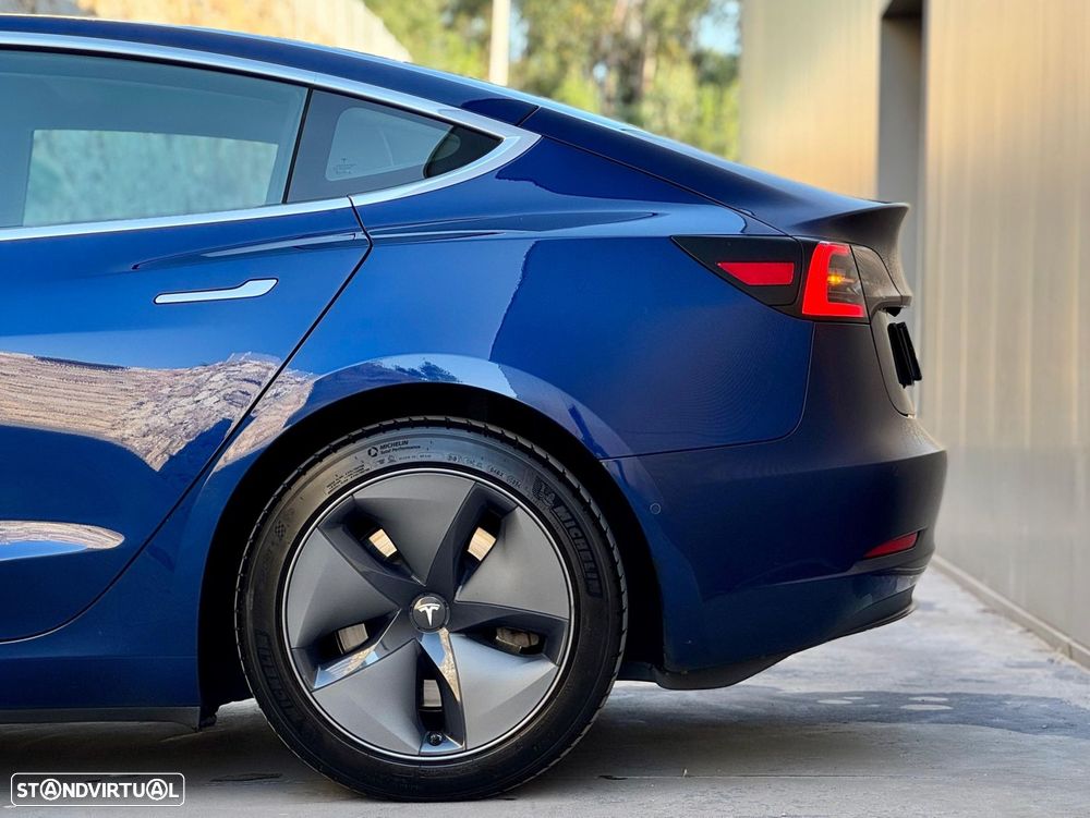 Tesla Model 3 Long-Range Dual Motor AWD - 34