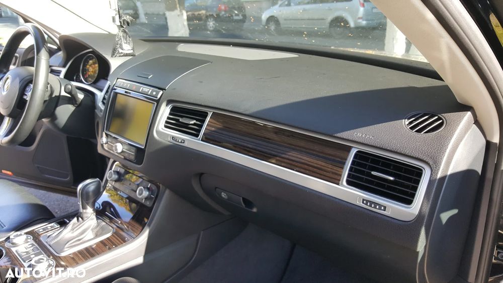 Volkswagen Touareg 3.0 V6 TDI SCR Blue Motion DPF Automatik - 25