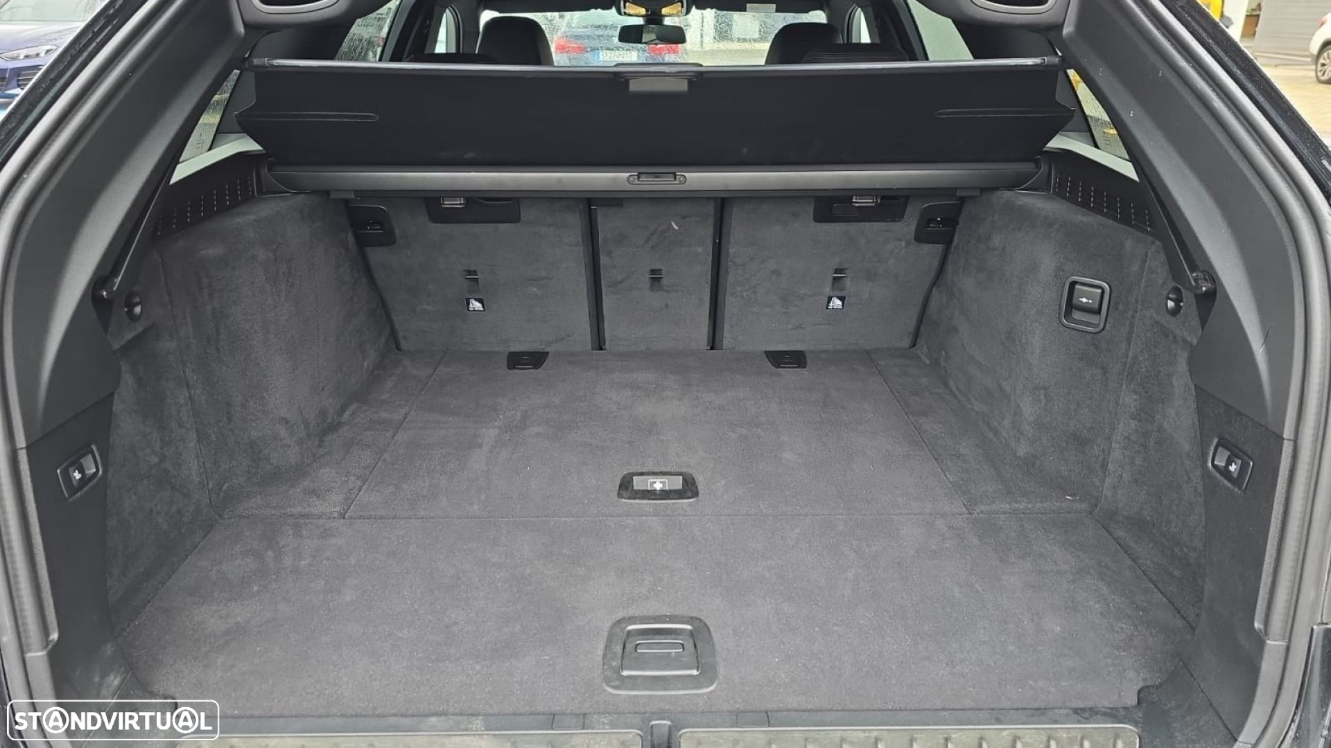BMW 520 d Pack Desportivo M Auto - 16