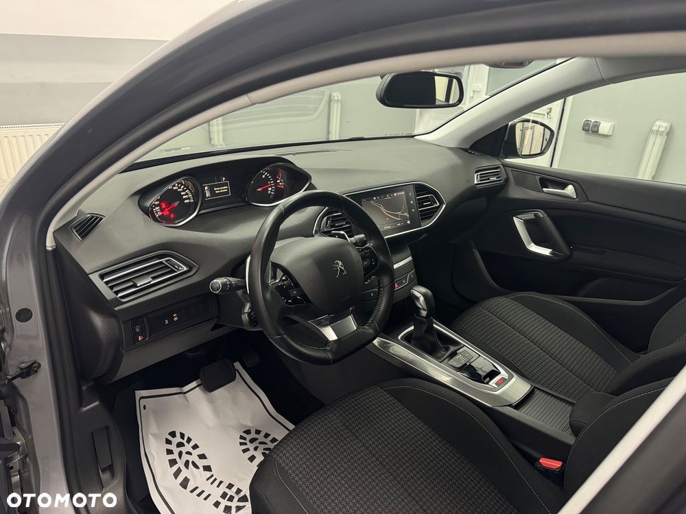 Peugeot 308 BlueHDi 130 EAT6 Stop & Start Active - 11