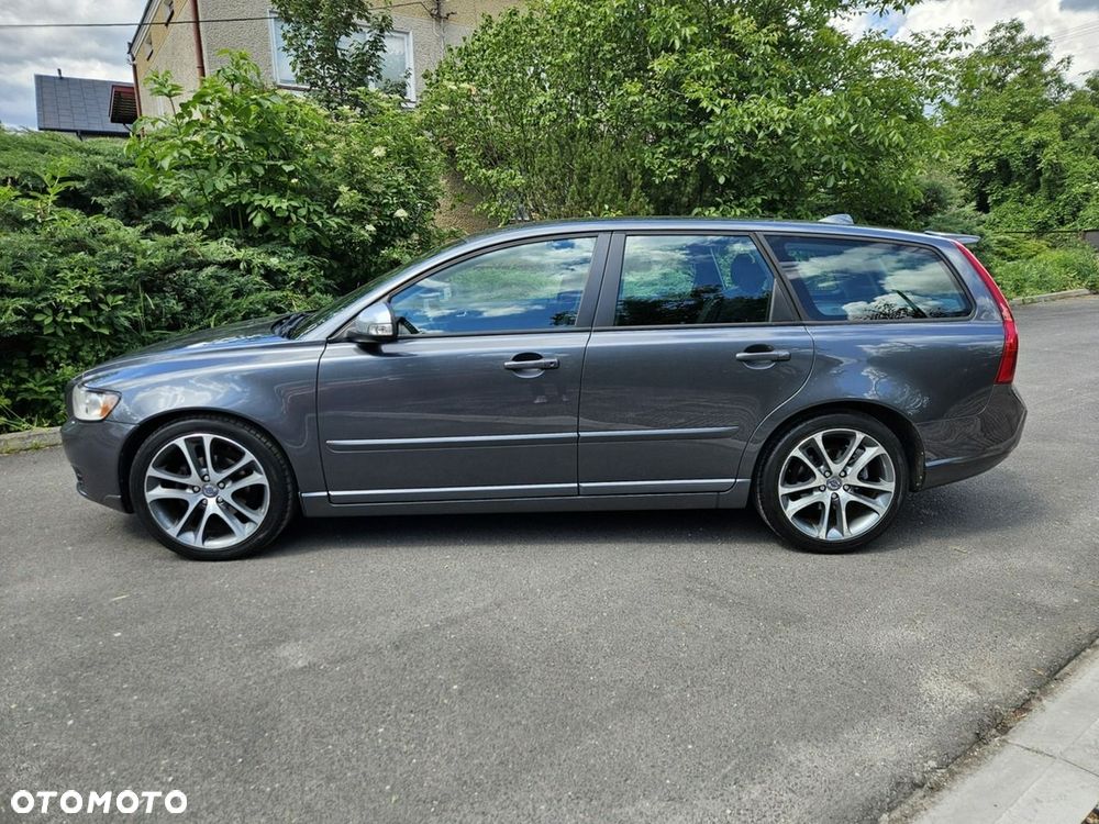 Volvo V50 DPF D2 Summum - 2