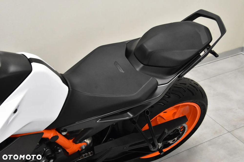 KTM Duke - 18