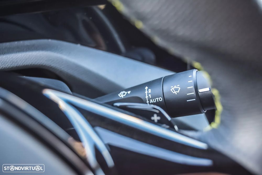 Peugeot 408 1.6 Hybrid GT e-EAT8 - 30