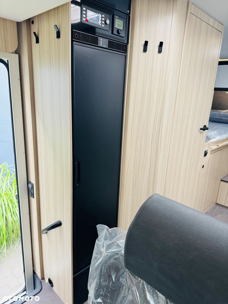 Ford Sunliving S75 SL - 13