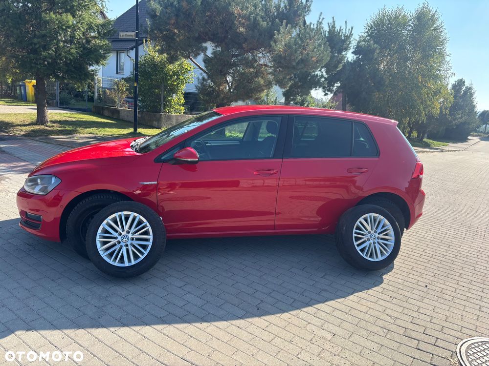 Volkswagen Golf - 2