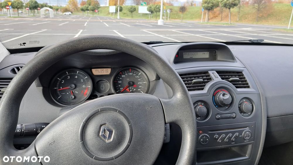 Renault Megane 1.4 Authentique - 5