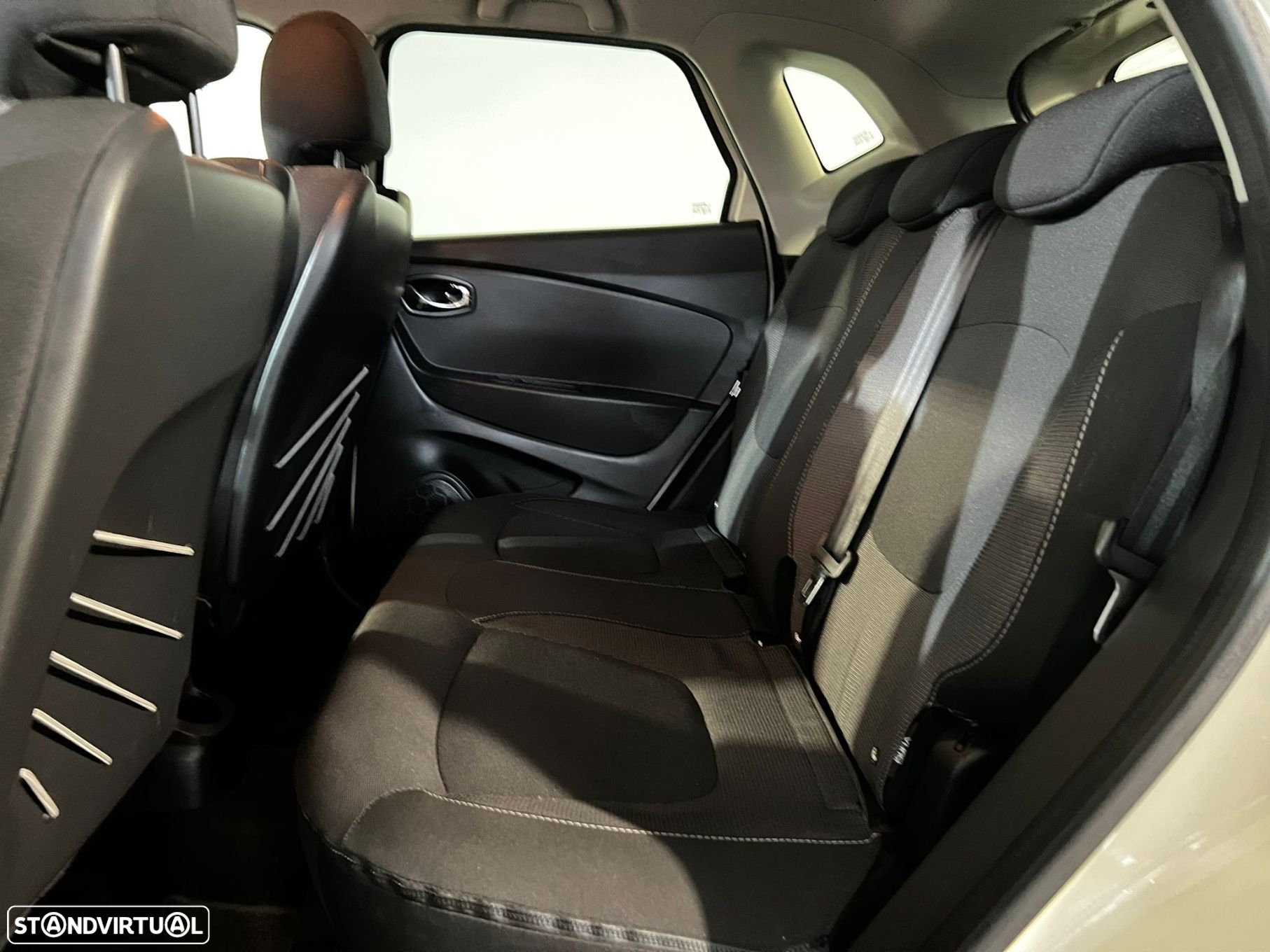 Renault Captur 0.9 TCE Exclusive - 5
