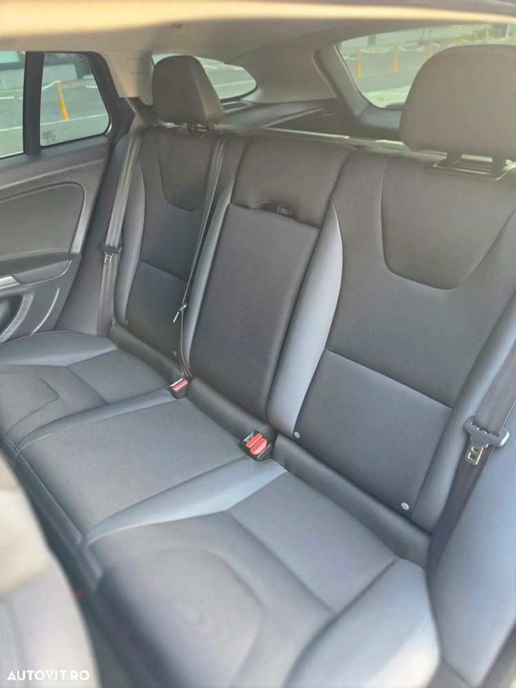 Volvo V60 D2 ECO Start-Stop Basic - 13