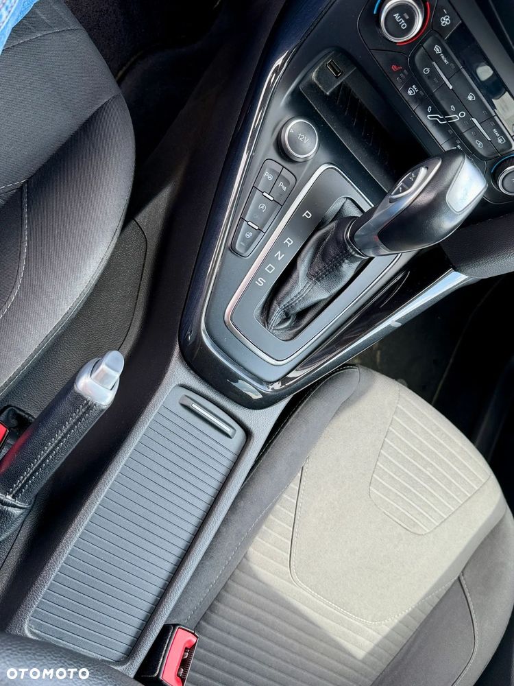 Ford Focus 2.0 EcoBlue Titanium Business - 19