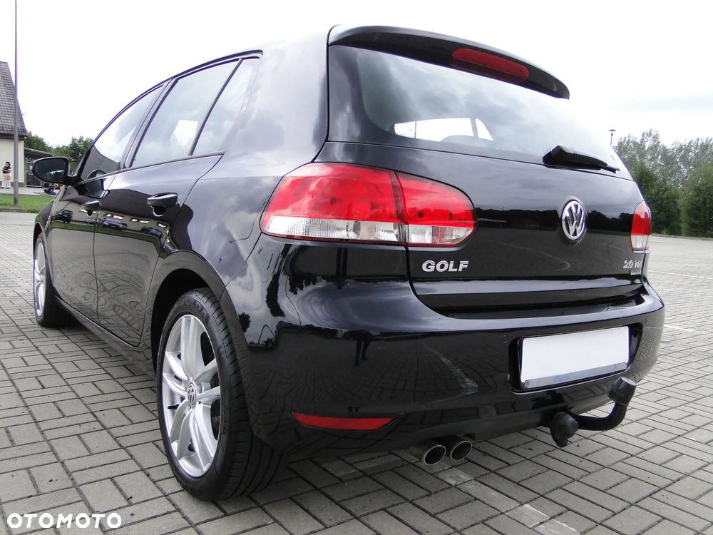 Volkswagen Golf 2.0 TDI DPF BlueMotion Technology DSG Comfortline - 4