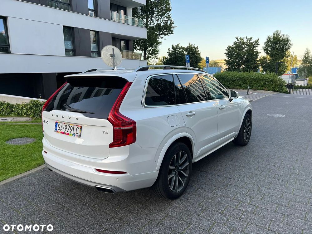 Volvo XC 90 - 7