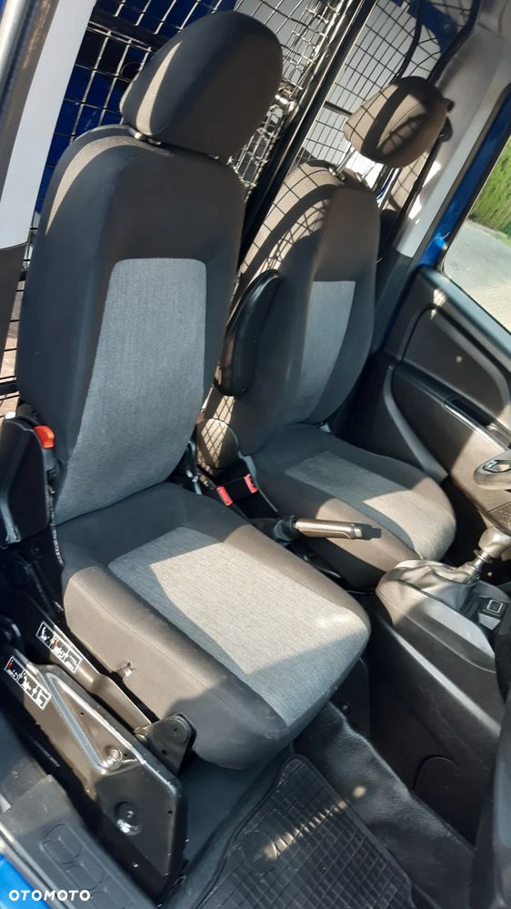 Fiat Doblo - 25