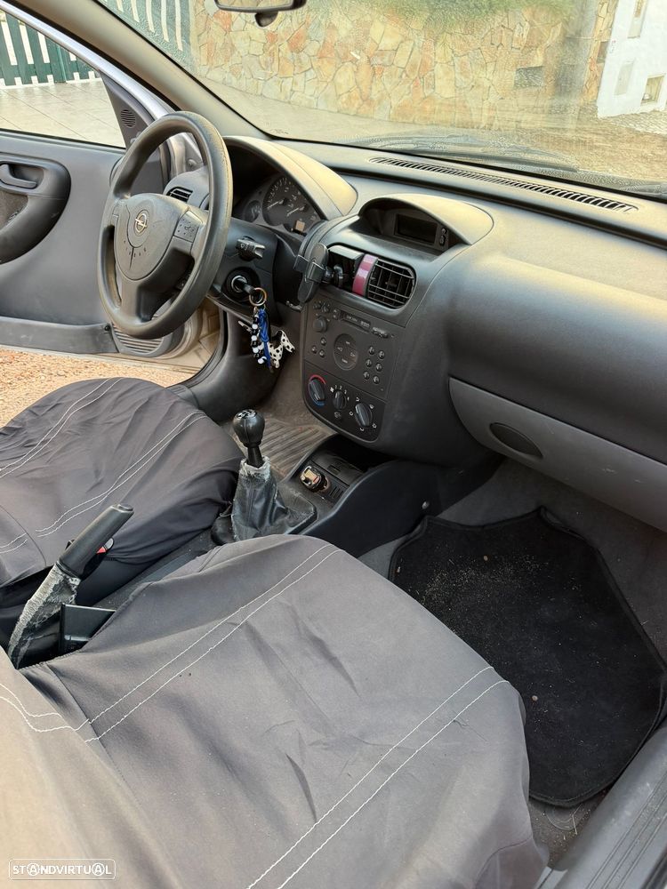 Opel Corsa 1.2 16V Confort - 3