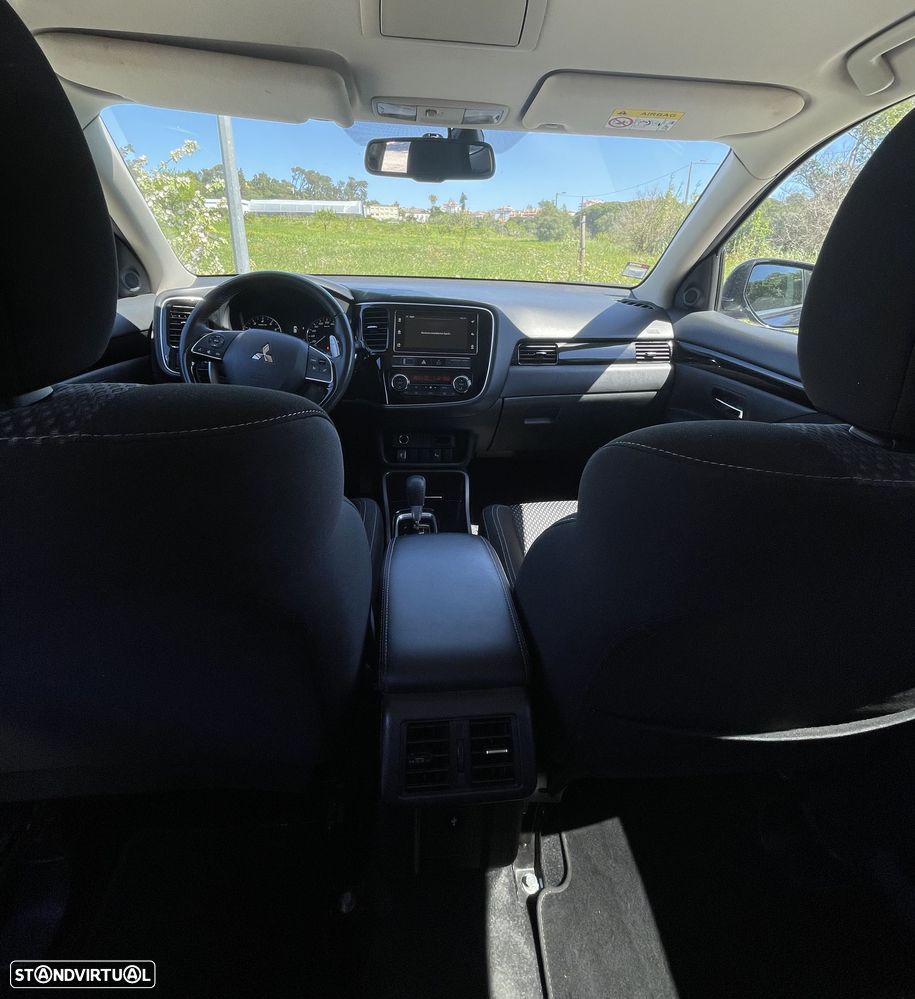 Mitsubishi Outlander 2.0 2WD CVT Active+ - 15