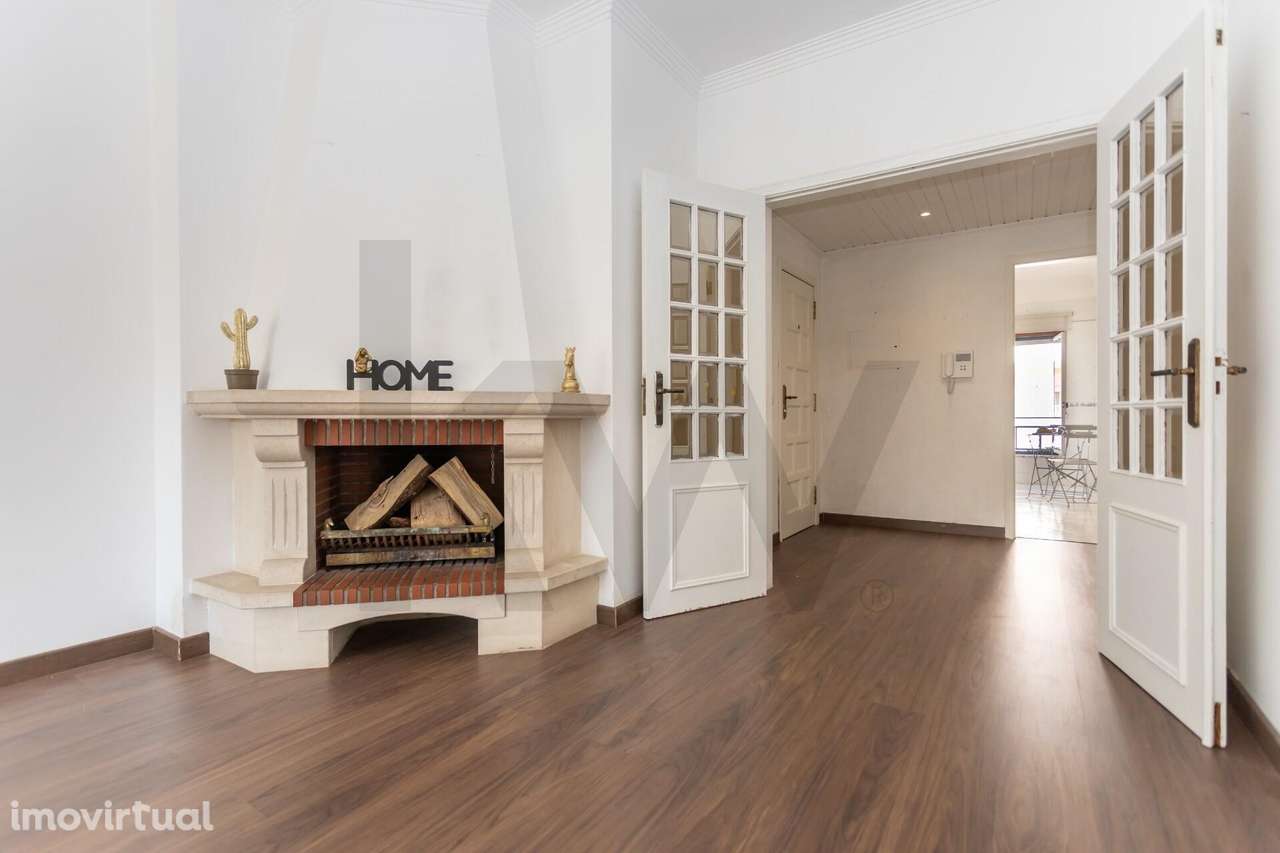 Apartamento T2 luminoso, com arrecadação - Grande imagem: 4/33