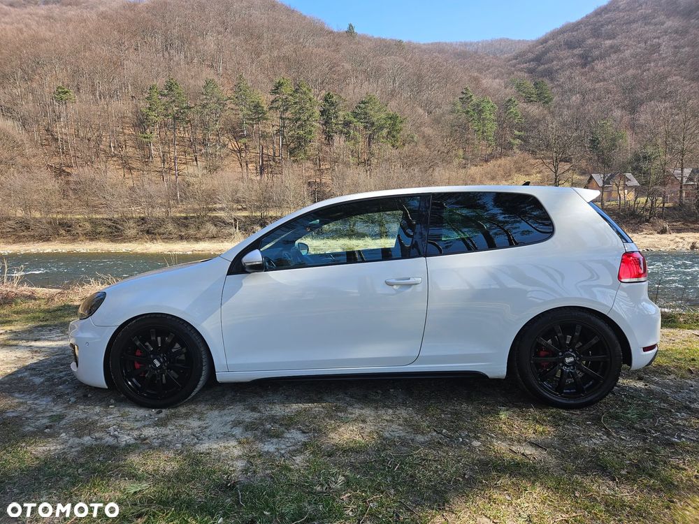 Volkswagen Golf 2.0 GTI DSG - 9
