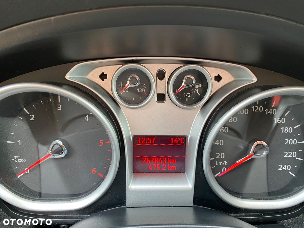 Ford Kuga 2.0 TDCi 4x4 Titanium - 36