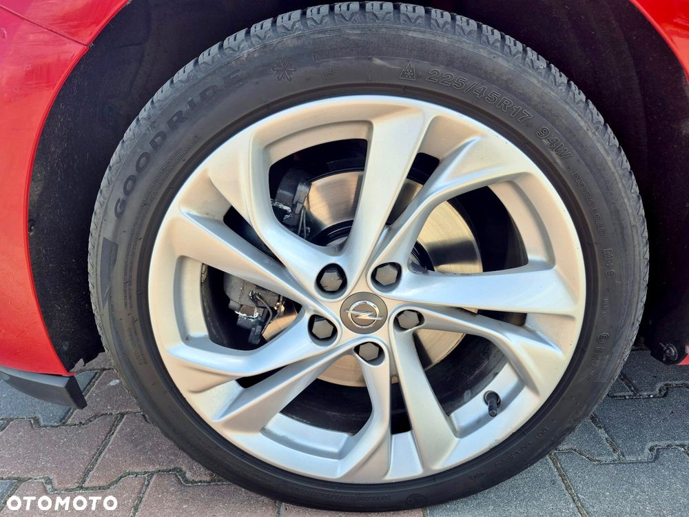 Opel Astra 1.6 T Dynamic S&S - 29