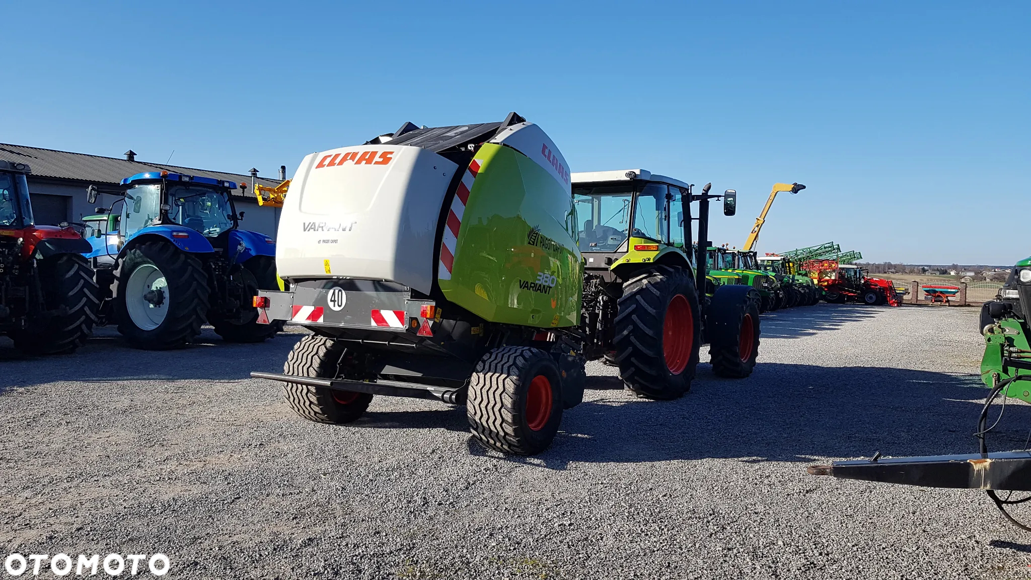 Claas VARIANT 380 - 9
