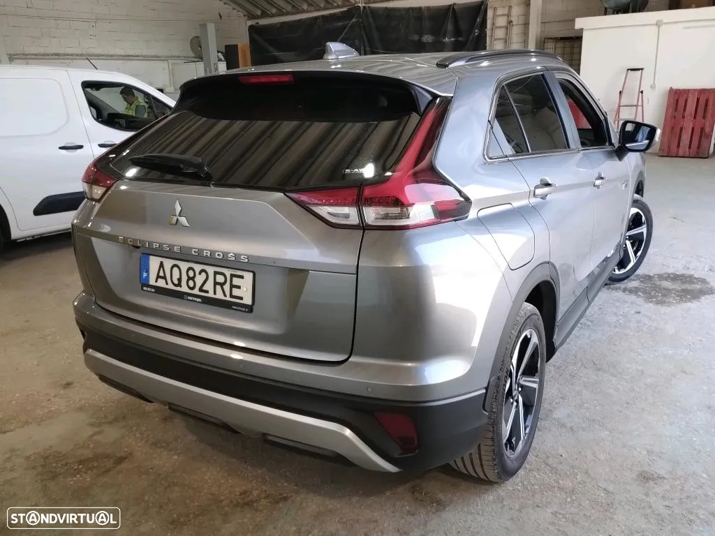 Mitsubishi Eclipse Cross 2.4 PHEV eMotion - 3