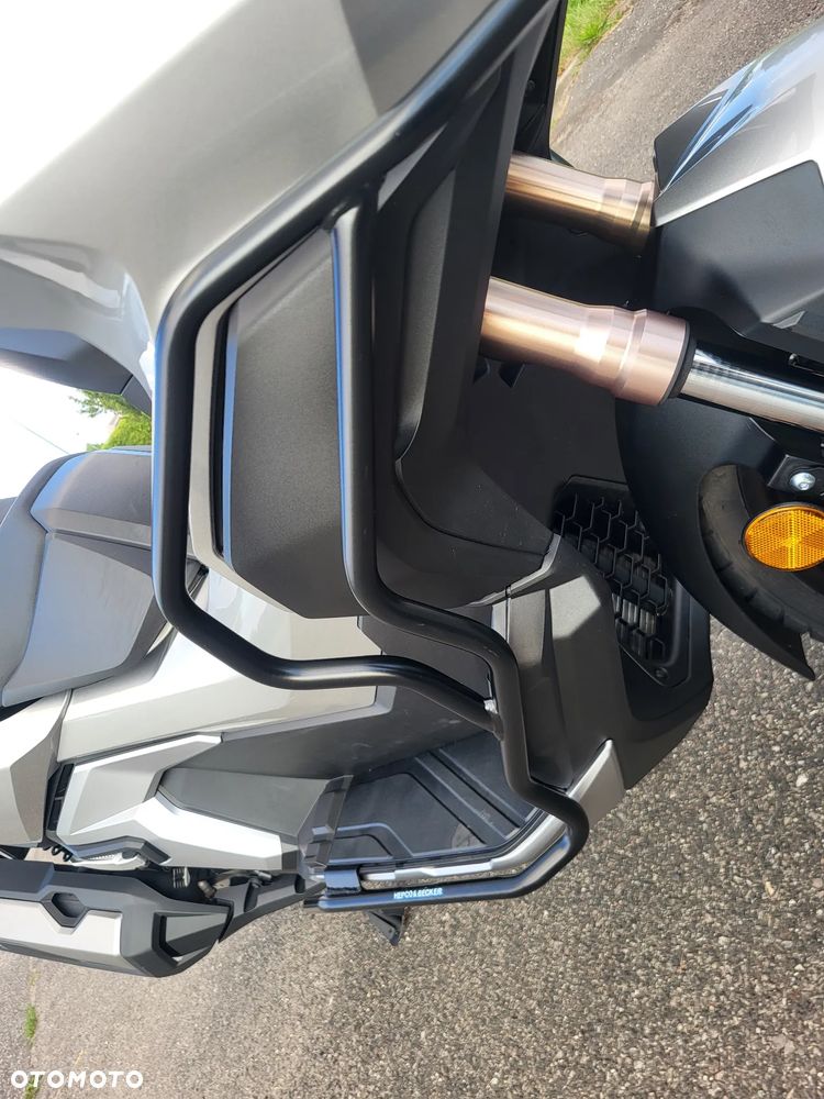 Honda ADV350 - 17