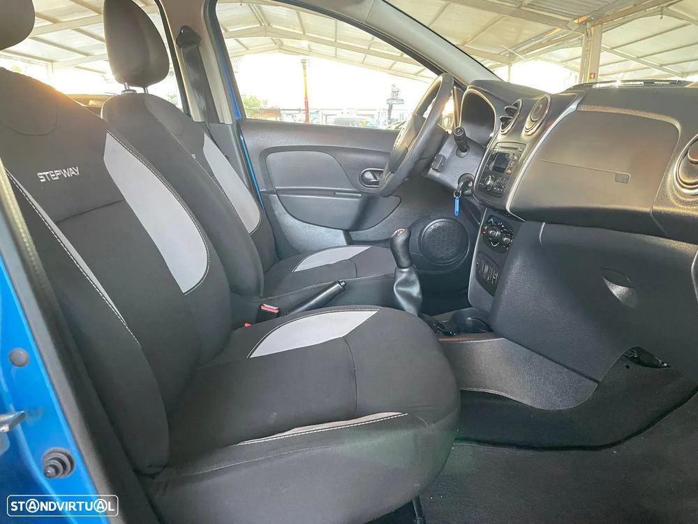 Dacia Sandero 0.9 TCe Stepway - 17