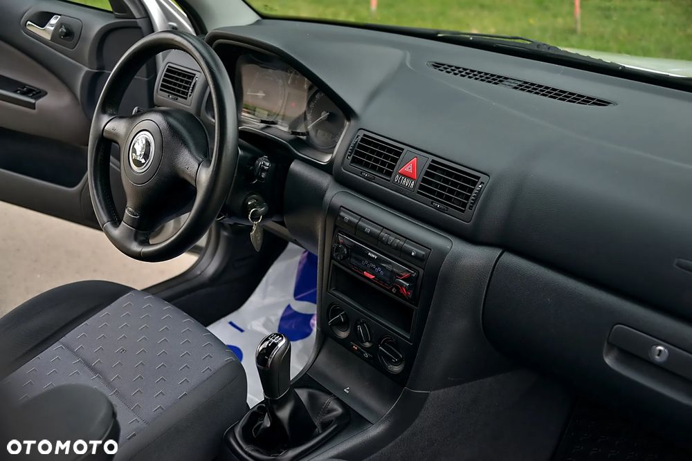 Skoda Octavia 1.9 TDI Combi Ambiente - 32