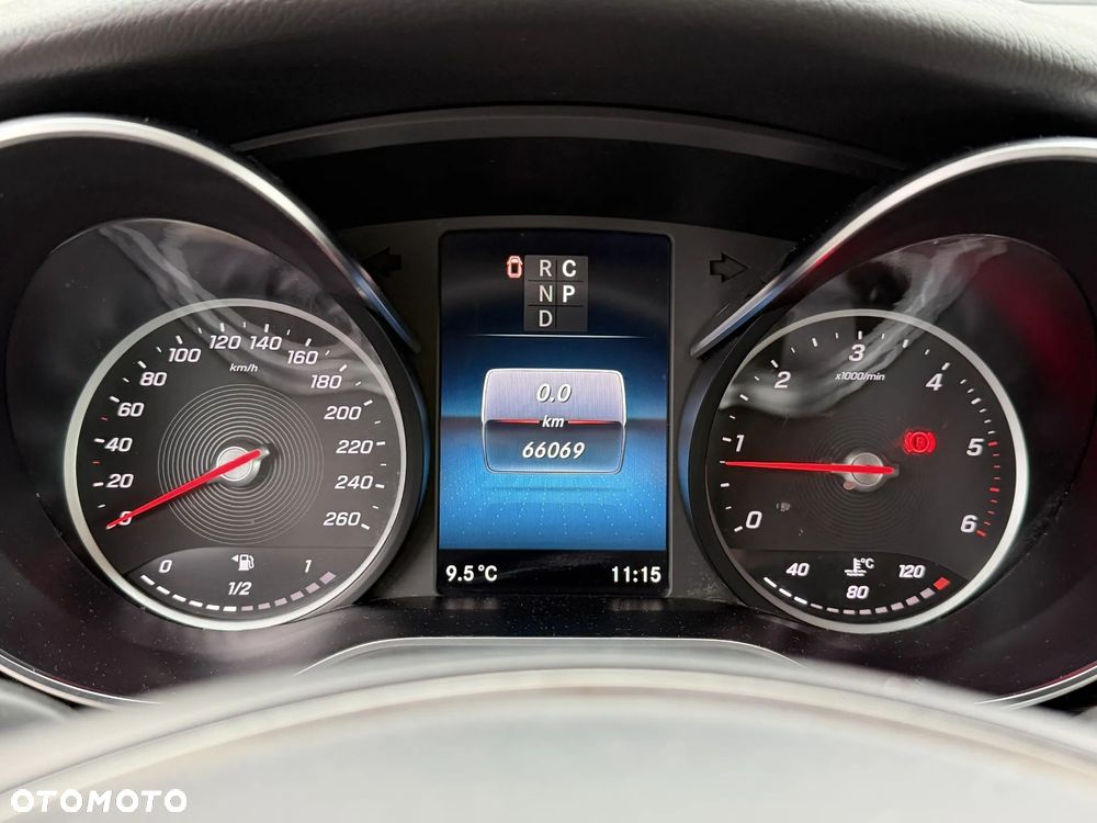 Mercedes-Benz Klasa V 250 d 4-Matic Avantgarde 9G-Tronic (d³ugi) - 18