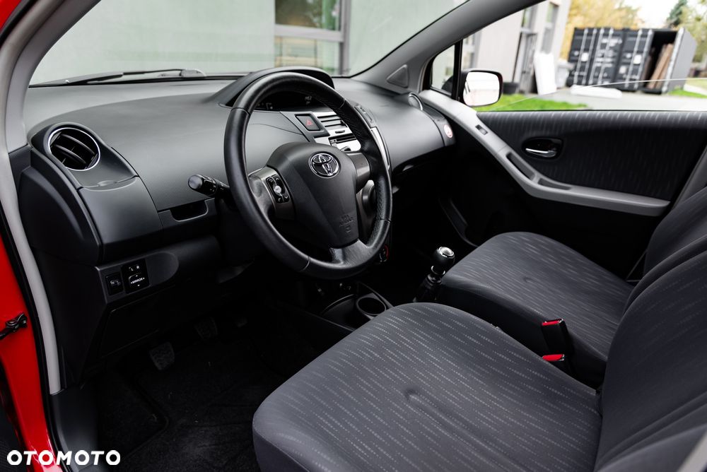 Toyota Yaris 1.33 Prestige - 18