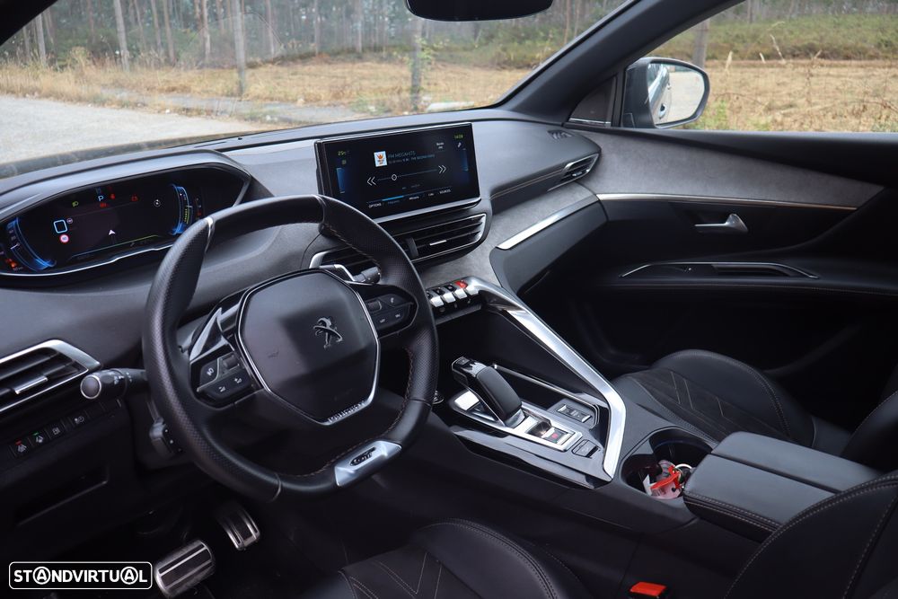 Peugeot 3008 1.6 Hybrid4 GT Line e-EAT8 - 17