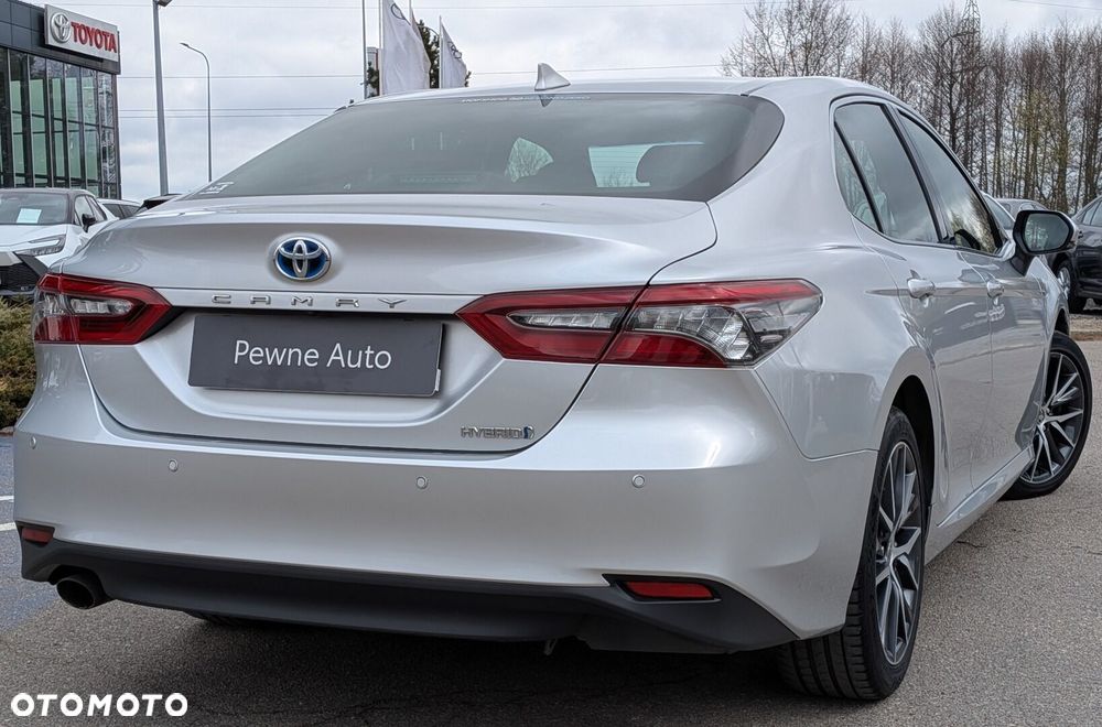 Toyota Camry 2.5 Hybrid Executive CVT - 22
