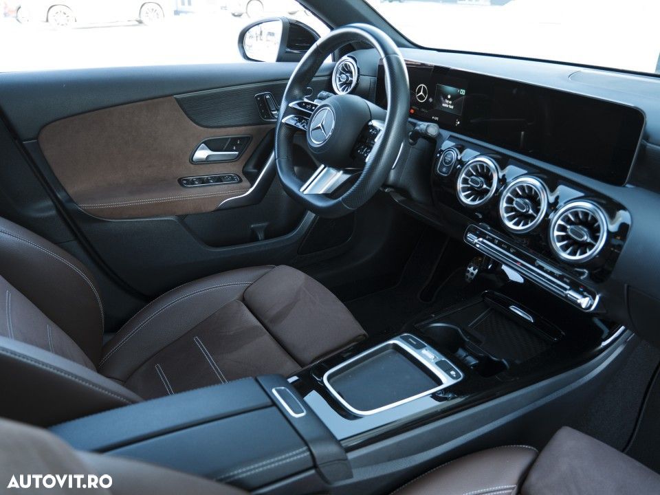 Mercedes-Benz A 250 - 11