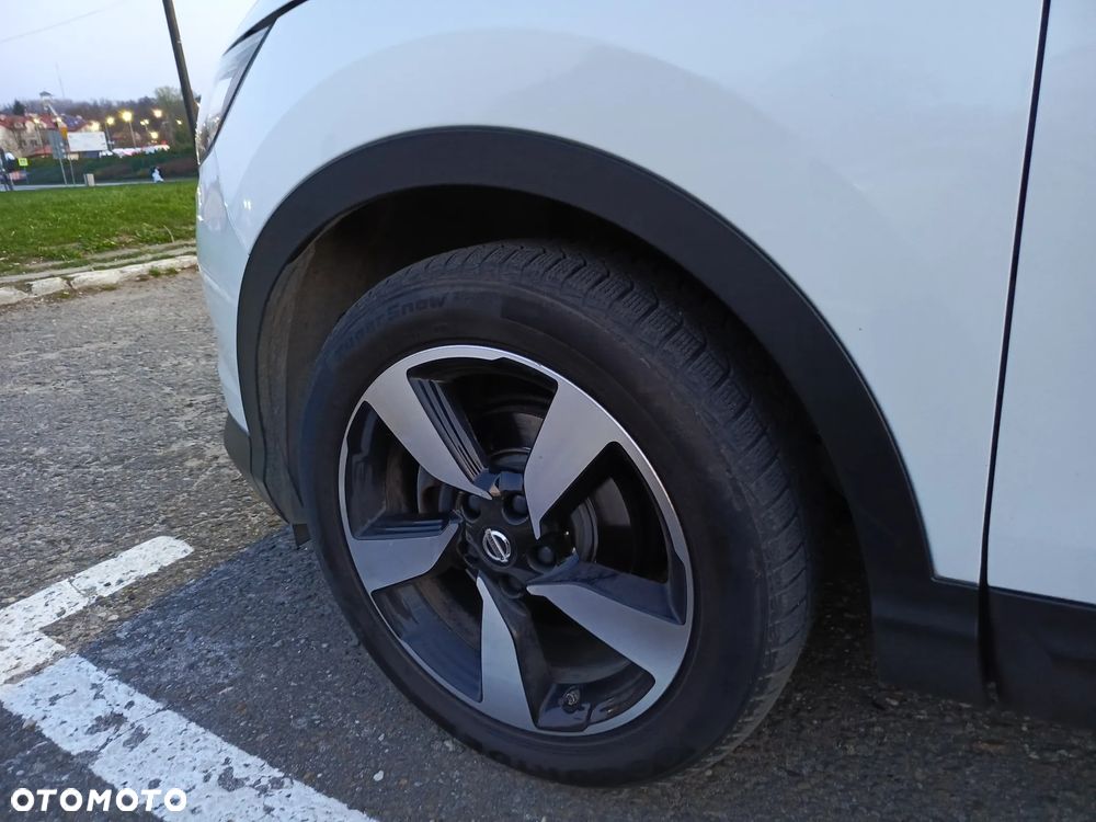 Nissan Qashqai 1.6 DCi 4x4 Tekna EU6 - 34