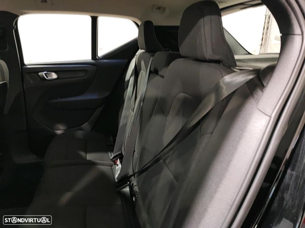 Volvo XC 40 1.5 T2 Momentum - 8