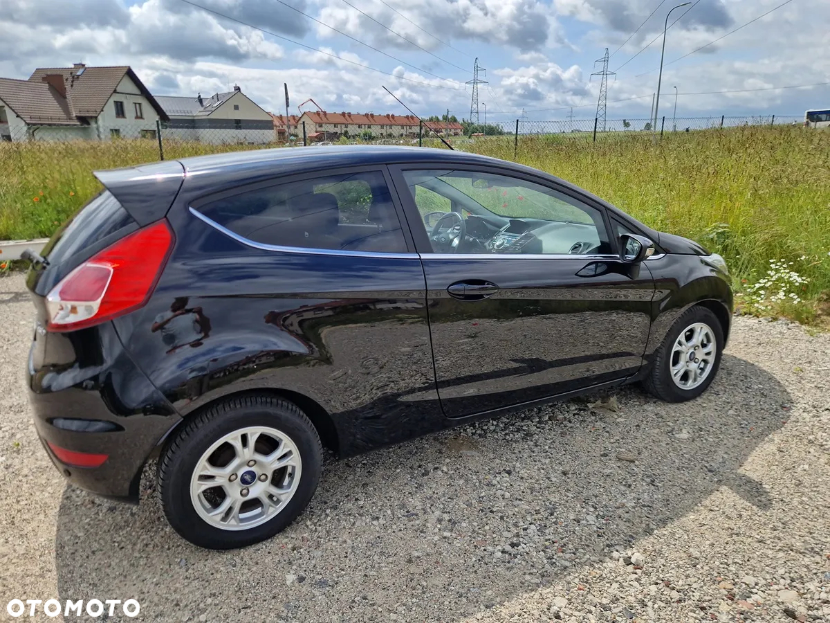 Ford Fiesta 1.6 TDCI Individual - 11