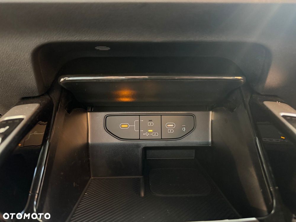 Kia Sorento - 32
