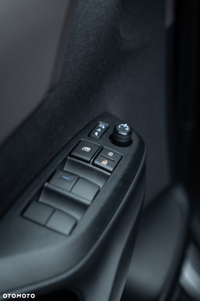 Toyota Yaris Cross - 32