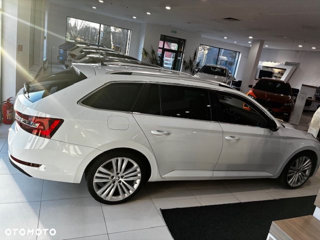 Skoda Superb 2.0 TDI L&K DSG - 6