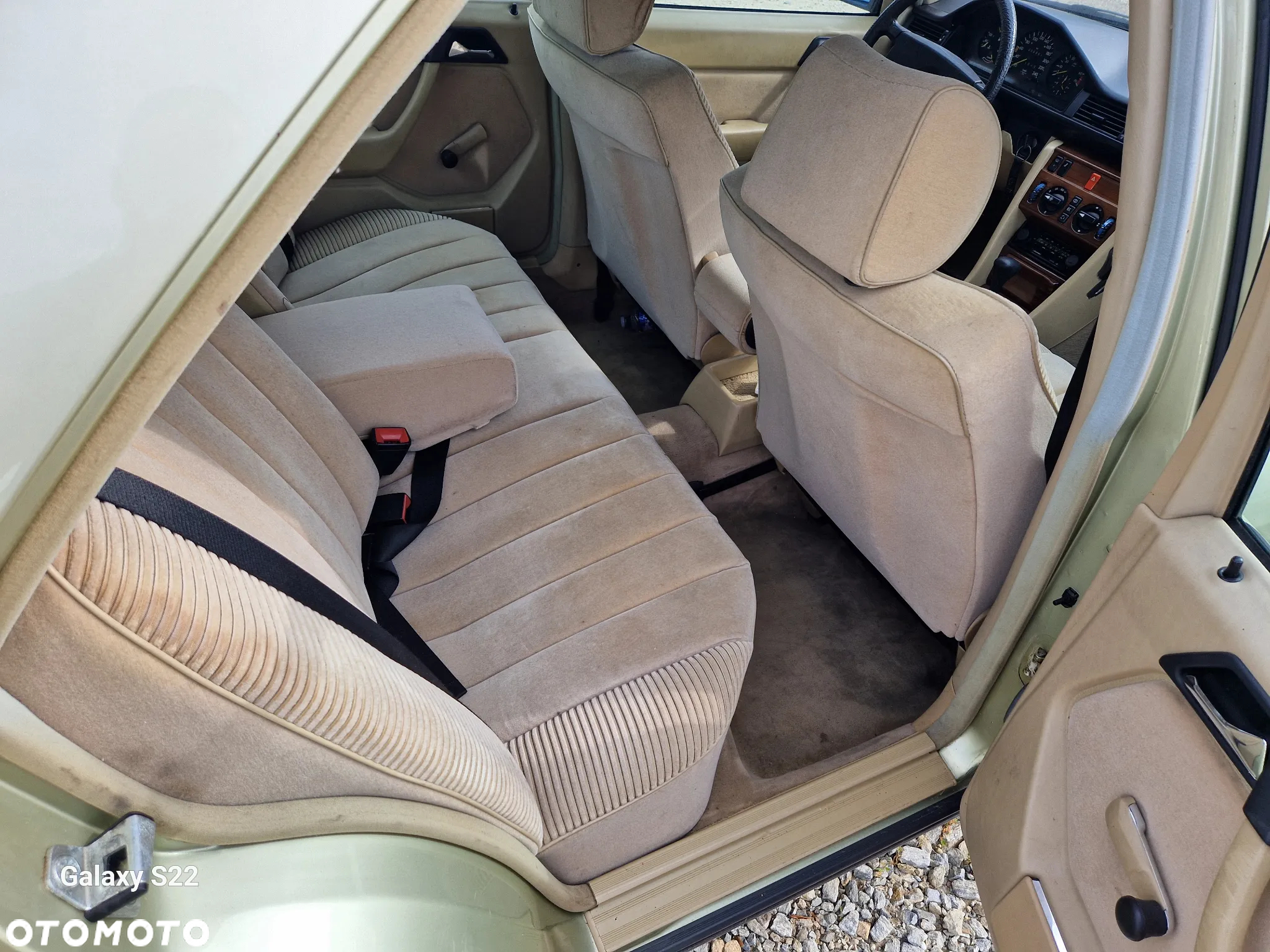 Mercedes-Benz W124 (1984-1993) - 14